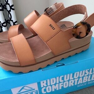 Reef Women Vista Hi Buckle Sandals Natural 7.5 NEW